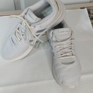 Adidas Cloudfoam  "Super" White & Gray Ladies Size 7.5 Running Shoes. VGC. (K)